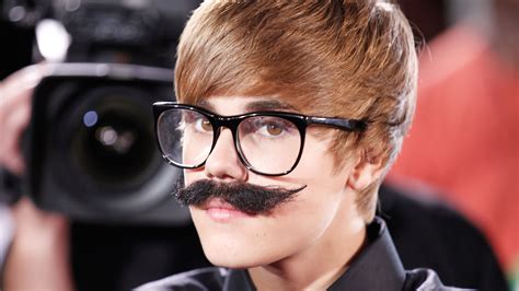 are fake glasses bad for you